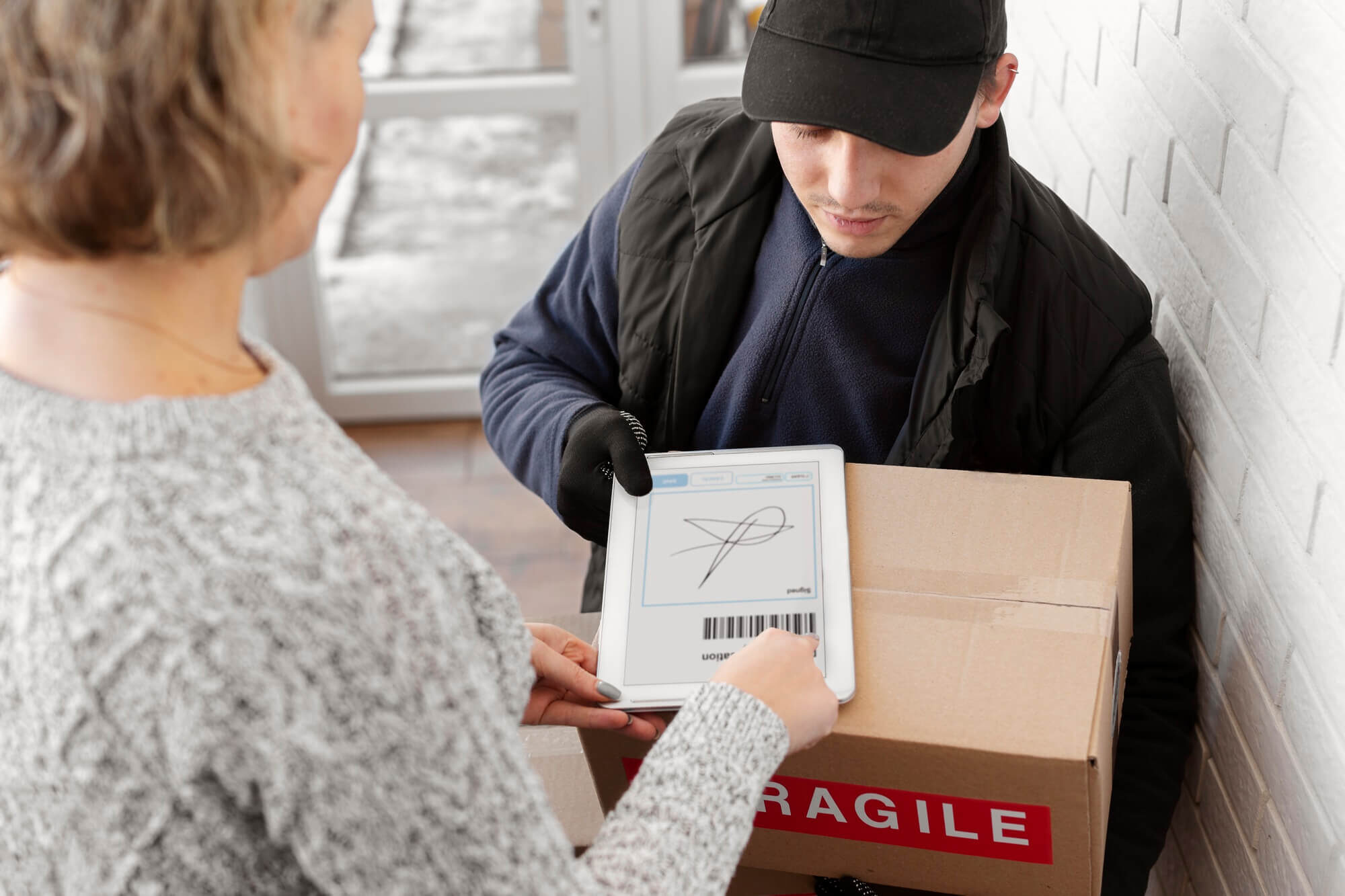 Postal vs. Courier Services: Which Is Right for Your Business?