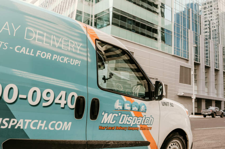 Learn the essential protocols for white-glove logistics in Alberta. This guide covers fragile equipment shipping in Edmonton and Calgary, focusing on medical, IT, and industrial high-tech transport for 2026.